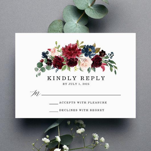 Elegante Blush Burgundy Navy Floral Wedding RSVP Karte