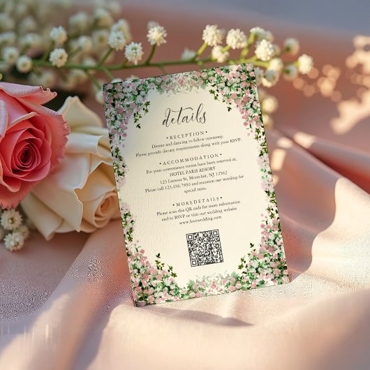Elegante Blush-Gartenhochzeitsdetails mit QR-Code Begleitkarte