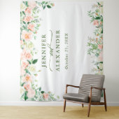 Elegante Blush-Rose Hochzeit-Foto-Stand im Hinterg Wandteppich (Beispiel)