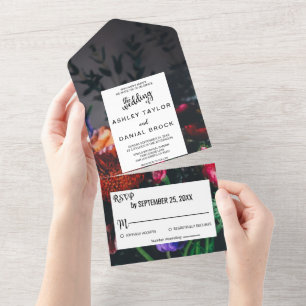 Elegante, blütige Rose blühen auf einer Hochzeit m All In One Einladung