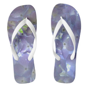 Elegante boho staubige lila Blumenarten Blume Badesandalen