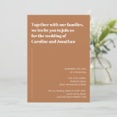 Elegante Bold Modern Terracotta Brown Hochzeit im Einladung (Stehend Vorderseite)