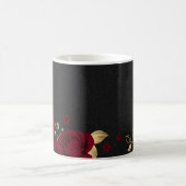Elegante bordeauxfarbene Blume schwarz Kaffeetasse (Mittel)