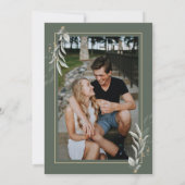 Elegante botanische Sage Green Gold Hochzeit Einla Einladung (Rückseite)