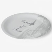 Elegante Braut-Script-Hochzeitstisch-Dekoration au Pappteller (Schrägansicht)