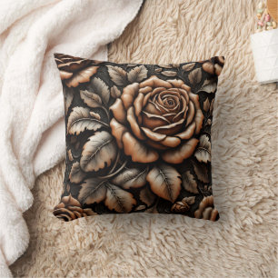 Elegante Bronze-Rose gegen dunklen Hintergrund Kissen