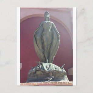 Elegante Bronzestatue einer Frau Postkarte
