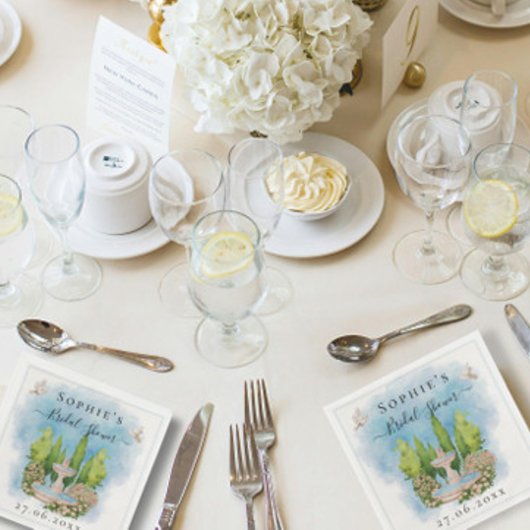 Elegante Brunnen Blume tauben Brautparty Serviette