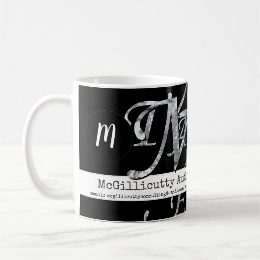 Elegante Buchstaben für Business Custom Black Kaffeetasse (Links)
