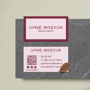 Elegante Burgund-Schminkkünstlerin mit QR-Code Visitenkarte