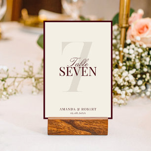 Elegante Burgunder-Hochzeit im Stil des alten Geld Tischnummer