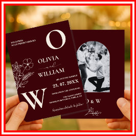 Elegante burgunderfarbene Blumen-Hochzeitsfotos in Einladung