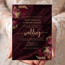 Elegante burgunderrote goldene Hochzeit mit floral
