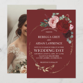 Elegante burgunderrote und goldene Blumen-Foto-Ove Einladung