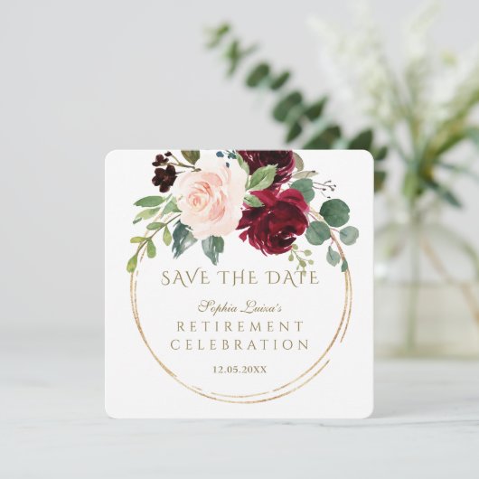 Elegante Burgundy Blush Bloral Gold Rentirement Save The Date (Stehend Vorderseite)