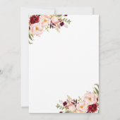 Elegante Burgundy Blush Pink Floral Wedding Einladung (Rückseite)