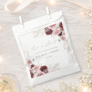 Elegante Burgundy Blush Pink Roses Blumenhochzeit Geschenktütchen