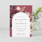 Elegante Burgundy Gold Arch Wedding Einladung (Stehend Vorderseite)