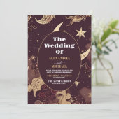 Elegante Burgundy Gold Celestial Wedding Einladung (Stehend Vorderseite)