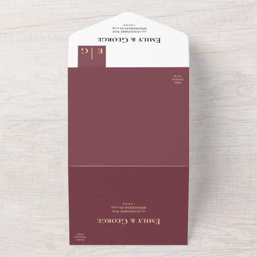 Elegante Burgundy Gold Typografy Luxury Wedding All In One Einladung (Außenbereich)