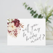 Elegante Burgundy White Blume Bridesmaid Card Einladung (Stehend Vorderseite)