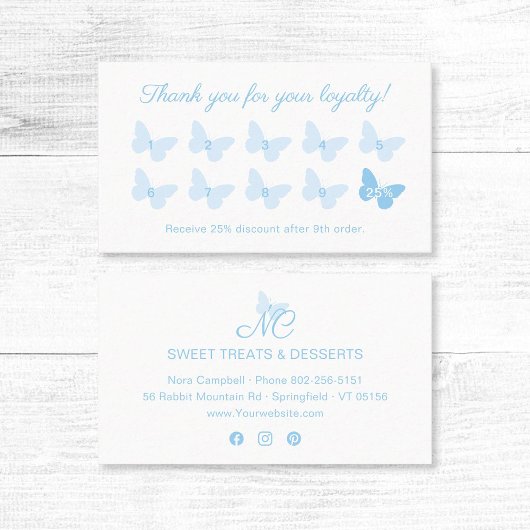 Elegante Butterfly Monogram Logo Niedlich Baby Blu Treuekarte