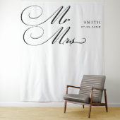 Elegante Calligraphie Mr. & Mrs. Wedding Backdrop Wandteppich (Beispiel)