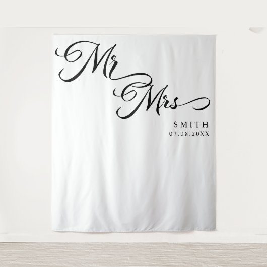 Elegante Calligraphie Mr. & Mrs. Wedding Backdrop Wandteppich (Vorderseite)