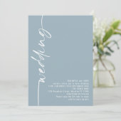 Elegante Calligraphie QR Code Dusty Blue Wedding Einladung (Stehend Vorderseite)