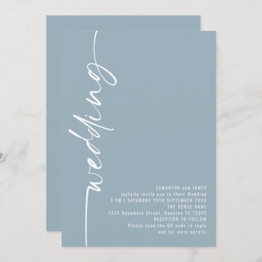 Elegante Calligraphie QR Code Dusty Blue Wedding Einladung (Vorne/Hinten)