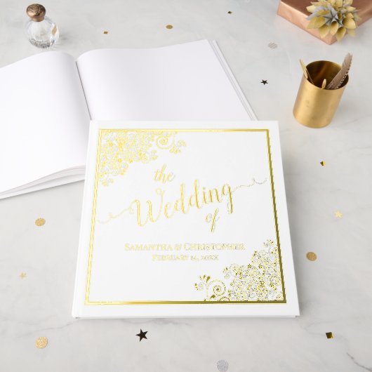 Elegante Calligraphie White & Gold Hochzeit Gästebuch (Vorderseite Offen)