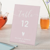 Elegante Calligraphy Blush Wedding Tischnummer Sockelschild (In Situ)