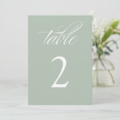 Elegante Calligraphy Sage Wedding Tischnummern (Stehend Vorderseite)