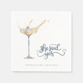 Elegante Champagne Glass Engagement Party Serviette (Vorderseite)