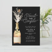 Elegante Champagne Toast Gold Engagement Party Einladung (Stehend Vorderseite)