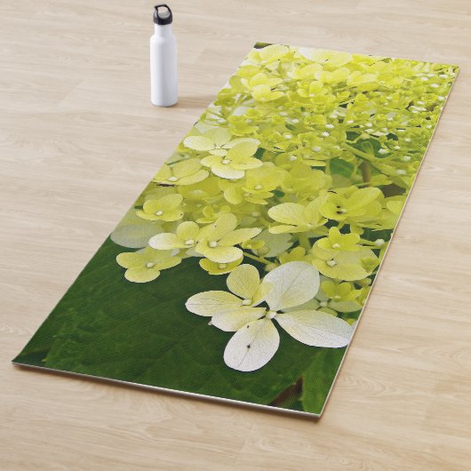Elegante Chartreuse Green Limelight Hydrangea Yogamatte (Beispiel)