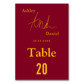 Elegante Chic Burgundy und Gold Calligraphy Weddin Tischnummer (Vorderseite)