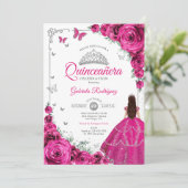 Elegante Chic Fuchsia Pink Roses Floral Quinceaner Einladung (Stehend Vorderseite)