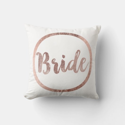 Elegante Chic-Imitat-Rosen-Goldbraut-Typografie Kissen (Vorderseite)