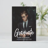 Elegante Chic Typografy Graduation Party Einladung (Stehend Vorderseite)