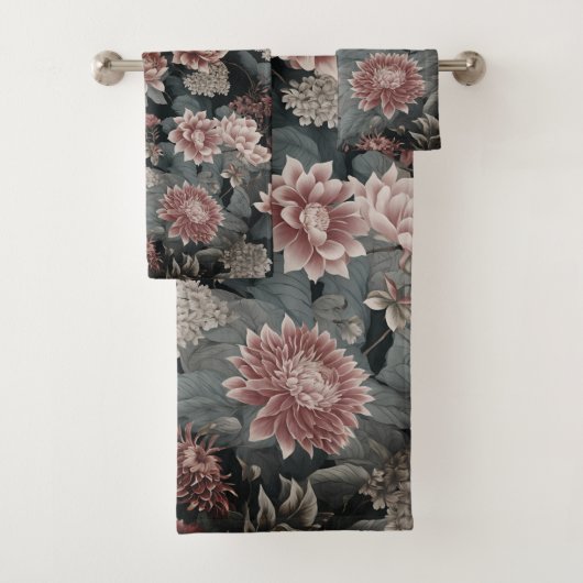 Elegante Chinoiserie Gray and Raspberry Florals Badhandtuch Set (Insitu)