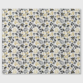 Elegante Christmas Black and Gold Holly Mistletoe Geschenkpapier (Flach)
