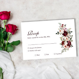 Elegante Classic Burgundy Rose Wedding RSVP Karte
