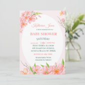 Elegante Coral Pink Blumendusche Einladung (Stehend Vorderseite)