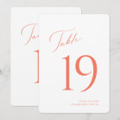 Elegante Coral Script Wedding Tischnummer Card (Vorne/Hinten)