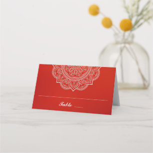 Elegante Crimson und White Paisley Indian Wedding Platzkarte