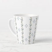 Elegante Custom "Mama, est. 20xx" einfache florale Milchtasse (Linke Ecke)