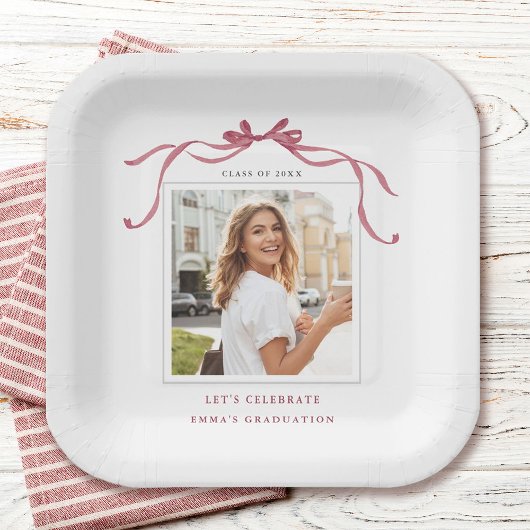 Elegante Deep Blush Schleifenborte Abschlussfoto Pappteller