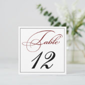 Elegante Deep Red Script Tischnummer Cards (Stehend Vorderseite)