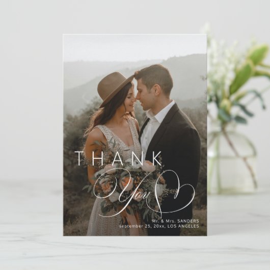 Elegante Drehbuch Neuvermählten Hochzeit Foto dank Einladung (Stehend Vorderseite)